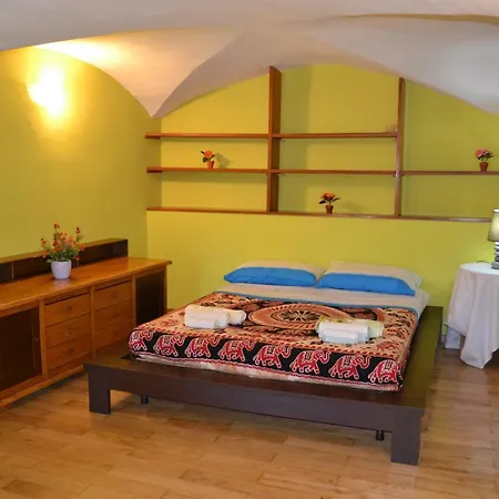 Casa Vacanze Castrovecchio Daire *